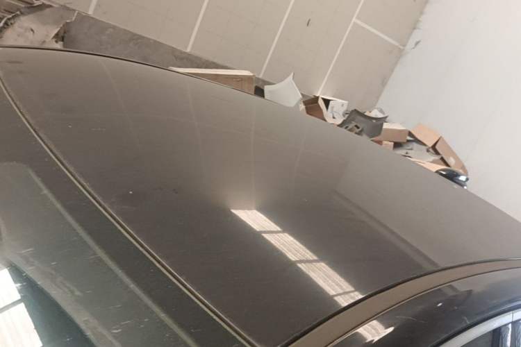 Used Hongqi E-QM5 2022 431 km Charge & Enjoy Edition Roof