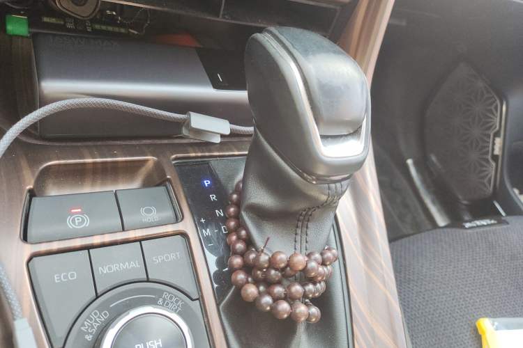 Used Toyota RAV4 2022 2.0L CVT Four-Wheel Drive Premium Edition