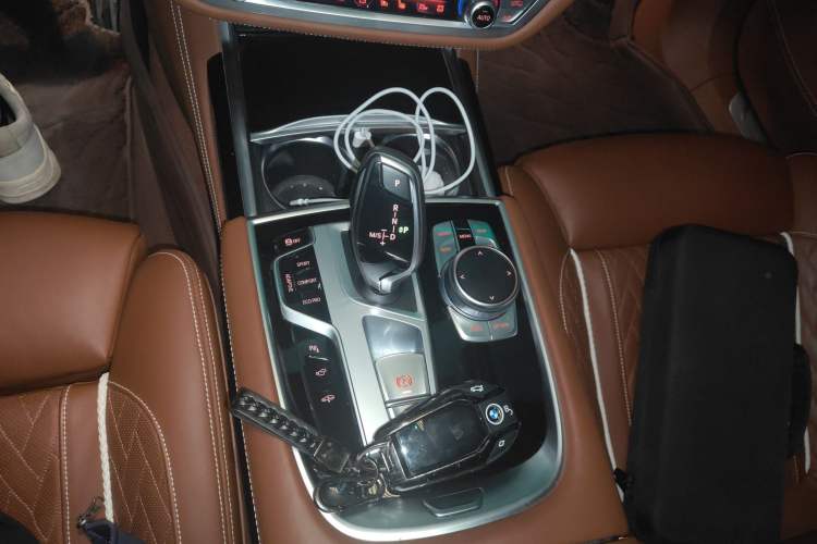 Used BMW 7 Series 2021 740Li xDrive Executive M Sport Package Gear Lever