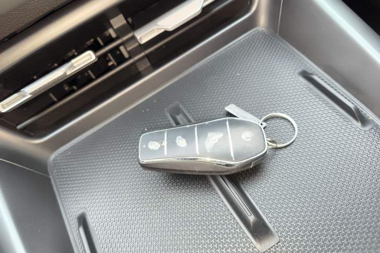 Used BYD Qin PLUS 2025 DM-i Smart Drive 55KM Leading Model
