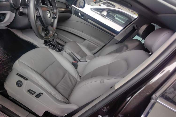 Used Skoda Superb 2013 1.8TSI Automatic Yashi Edition Left Front Seat