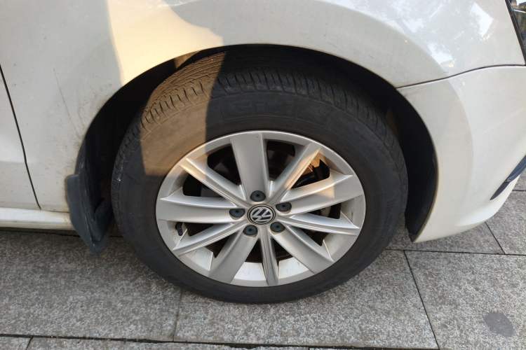 Used Volkswagen Polo 2014 1.6L Automatic Comfort Edition