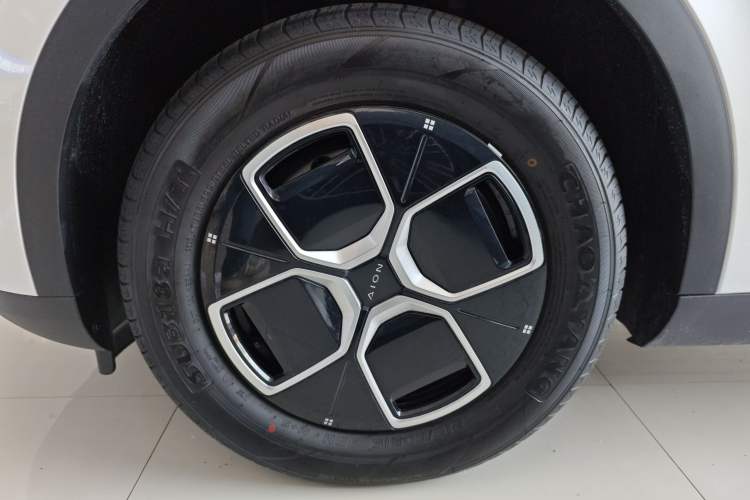 Used AION UT 2025 330 Starlight Edition
