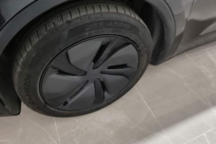 Used Tesla Model Y 2026 Facelifted Long-Range Rear-Drive Model