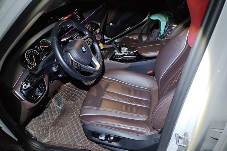 Used BMW 5 Series 2019 530Li Leading Model Luxury Package
