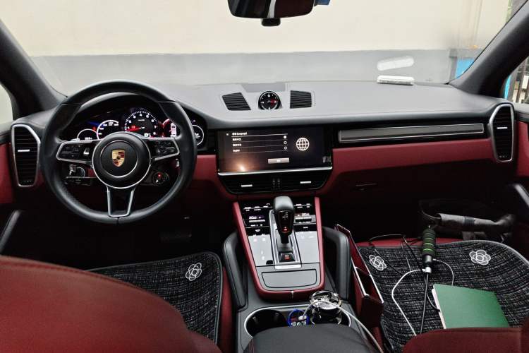 Used Porsche Cayenne 2023 Cayenne 3.0T Platinum Edition Center Console