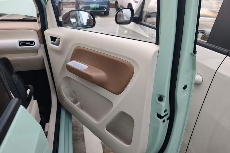 Used Wuling Hongguang MINIEV 2024 3rd Generation 215km Youth Edition