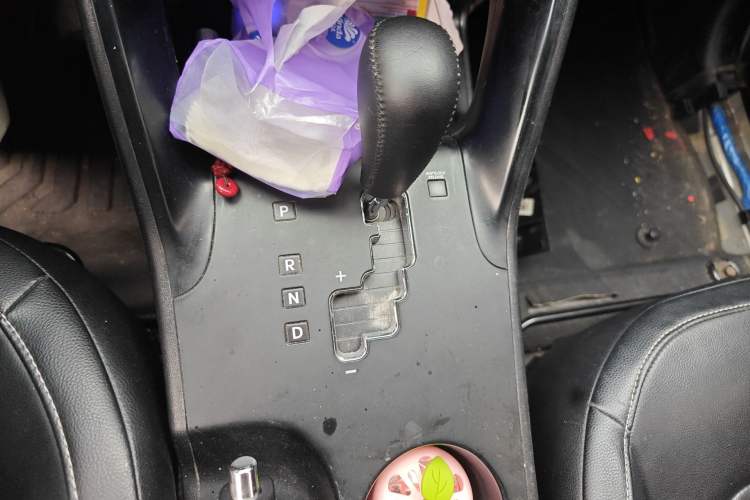 Used Hyundai ix35 2013 2.0L Automatic Two-Wheel Drive Smart GLS China IV Standard
