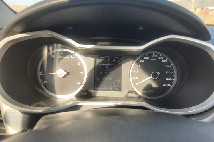 Used Geely Auto Emgrand GL 2017 1.8L Manual Elite Model