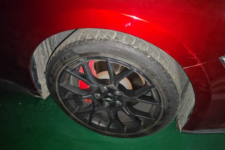 Used Ford Mustang 2018 2.3L EcoBoost Right Front Wheel Hub