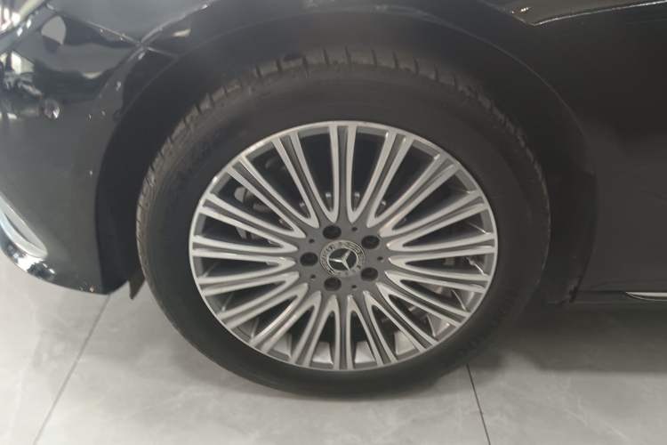 Used Mercedes-Benz E-Class 2023 Updated E 300 L Luxury Edition