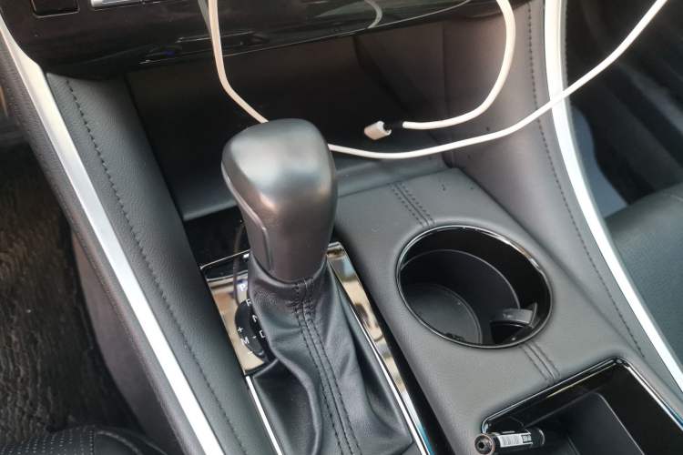 Used Toyota Avalon 2023 2.0L Premium Edition