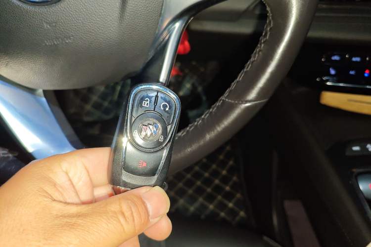 Used Buick Enclave 2020 28T Two-Wheel Drive Luxury Version
