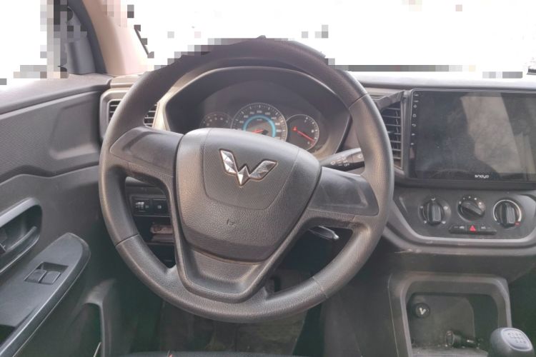 Used Wuling Hongguang V 2019 1.5L Enjoyment Version China VI LAR
