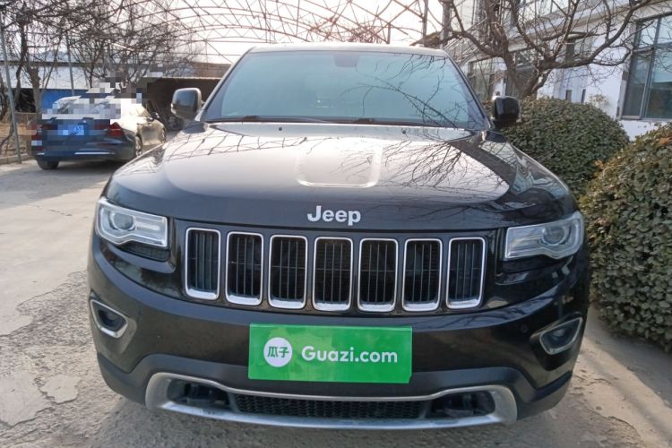 Used Jeep Grand Cherokee 2014 3.0L Comfort Navigation Edition Front