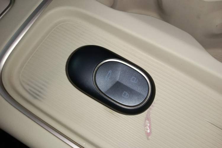 Used Nio ES6 2023 75 kWh
