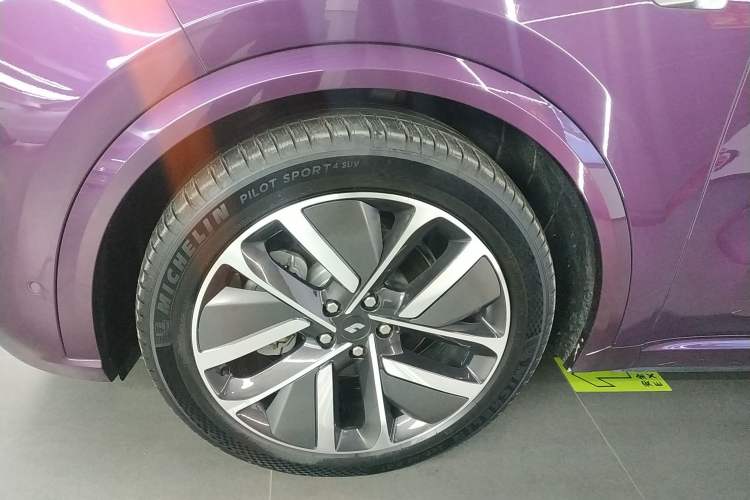 Used Li Auto L9 2024 Ultra Model Left Front Wheel Hub