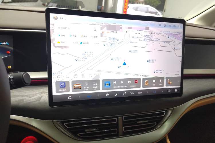 Used Denza D9 2024 DM-i 980 Four-Wheel Drive Prestige Model Audio And AC Panel