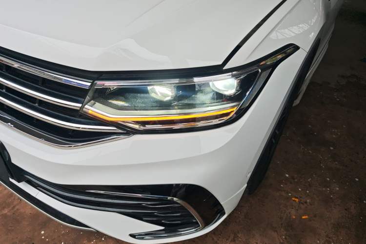 Used Volkswagen Tiguan L 2022 330TSI Automatic Two-Wheel Drive R-Line Enhanced Edition