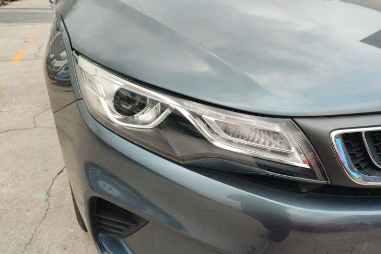 Used Geely Auto Emgrand GL 2019 1.4T CVT Elite Smart Edition Right Front Headlight