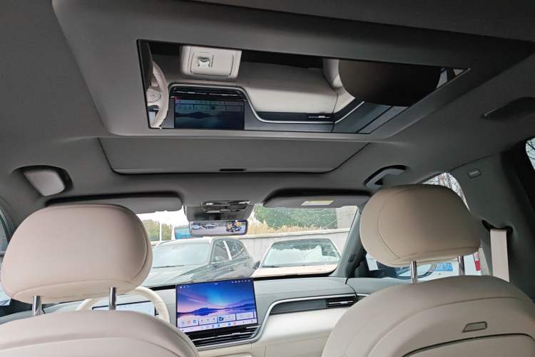 Used Dongfeng eπ eπ008 2026 Model Five-Seat Pure-Electric Ultra-Premium Edition
