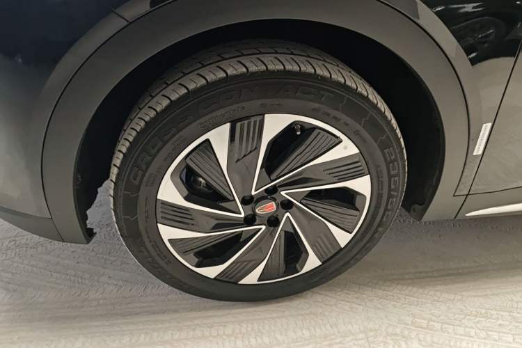 Used Hongqi HS7 PHEV 2024 2.0T PHEV Four-Wheel-Drive Flagship Edition 6 Seats
