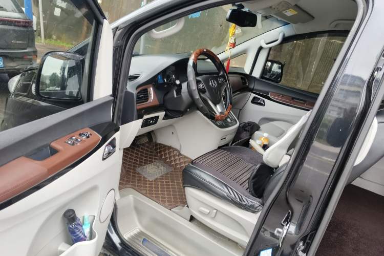 Used JAC Refine M5 2016 2.0T Gasoline Automatic Business Edition