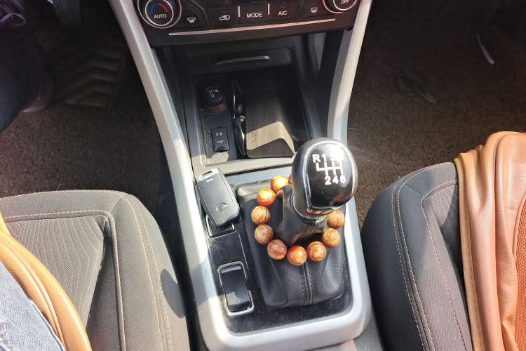 Used Land X5 2016 Plus 1.5T Manual Enjoyment Edition
