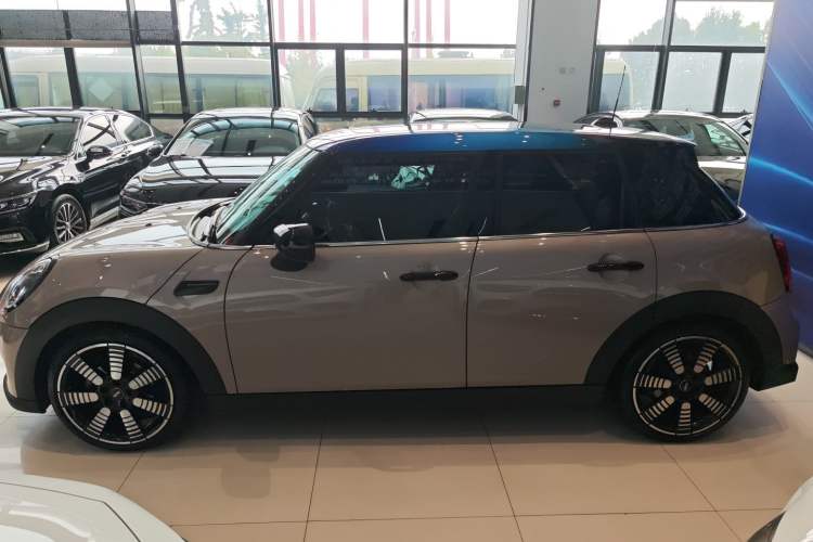 Used MINI 2022 1.5T COOPER Five-Door Edition The Coopers Commemorative Version
