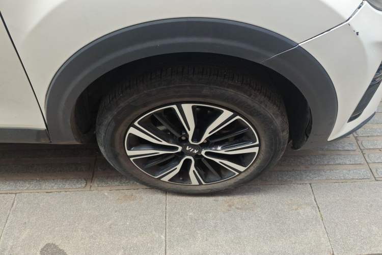 Used Kia kx1 Stonic 2021 1.4L CVT Fun Edition
