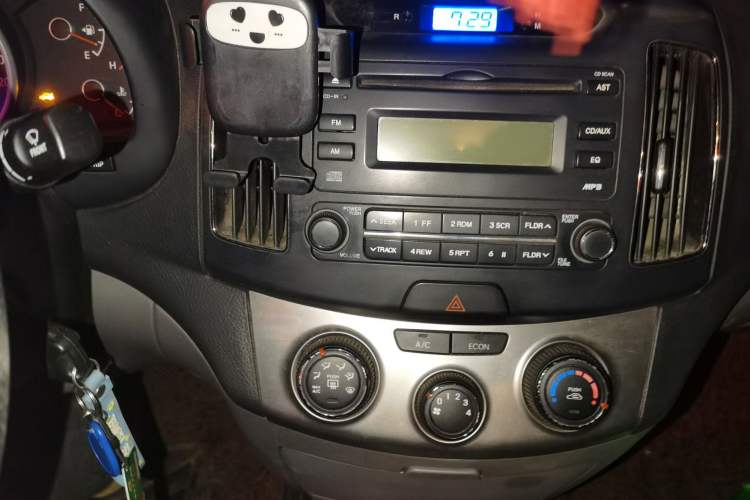 Used Hyundai Celesta 2011 1.6L Manual Comfort Edition
