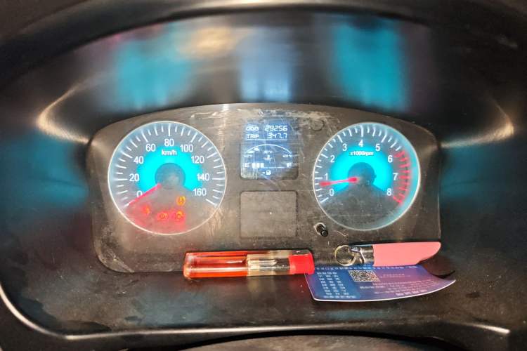 Used Jinbei Gold Hiace M Classic 2022 Panda Edition 1.5L Travel Lion Passenger Van 7 Seats