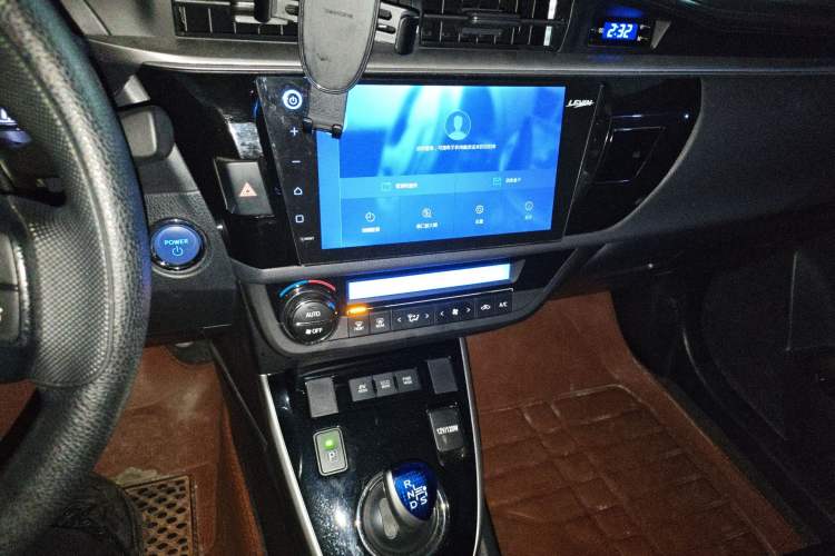 Used Toyota Levin 2016 Dual-Engine 1.8H GS E-CVT Elite Model with Sunroof Audio And AC Panel