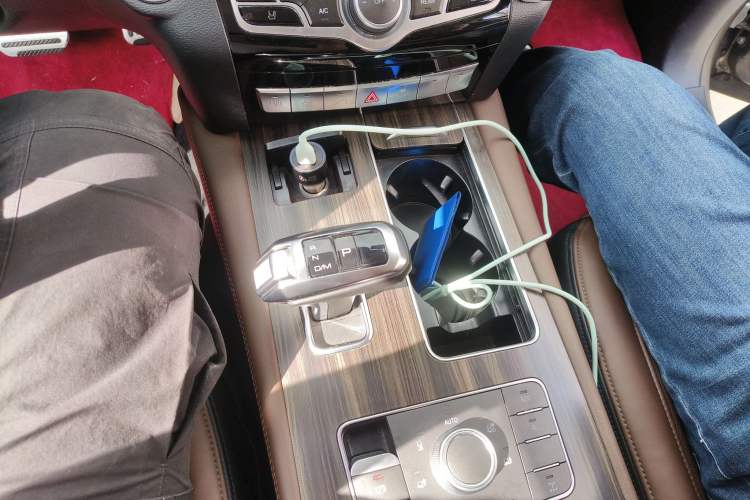 Used Haval H9 2017 2.0T Gasoline 4x4 Prestige Model 7 Seats