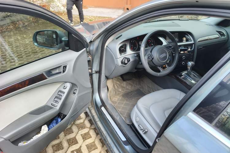 Used Audi A4L 2013 35 TFSI Automatic Comfort Model
