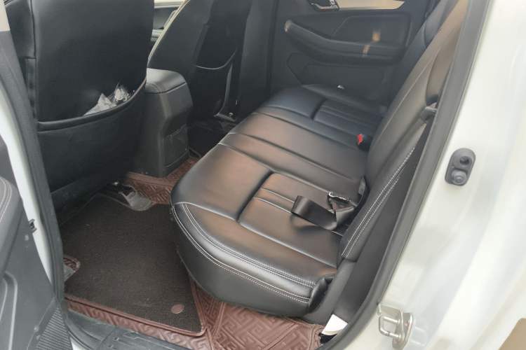 Used Isuzu JLM 2020 2.5T Two-Wheel Drive Diesel Leading-Edge Version JE4D25Q6A Meeting China VI Emission Standards