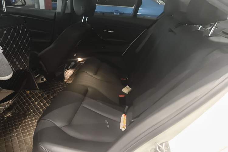 Used BMW 3 Series 2018 320Li Leading Model M Sport Package
