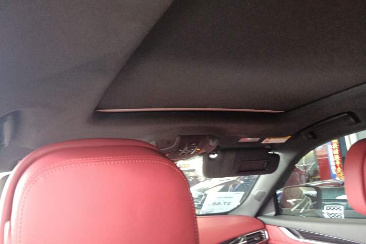 Used Maserati Levante 2022 2.0T GT Sharp Edition Headliner