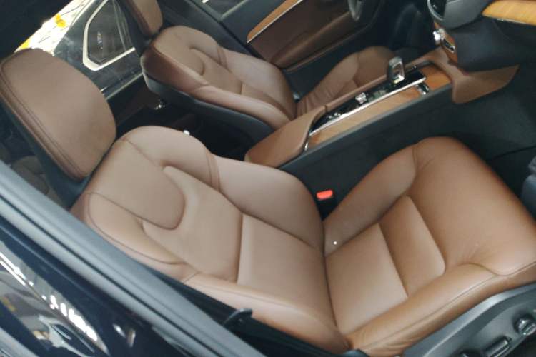 Used Volvo XC90 2024 B5 SmartDrive Luxury Edition 5 Seats