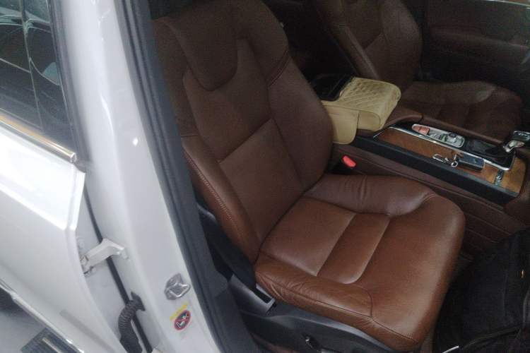 Used Volvo XC90 2020 T6 Zhiyi Luxury 7-Seater
