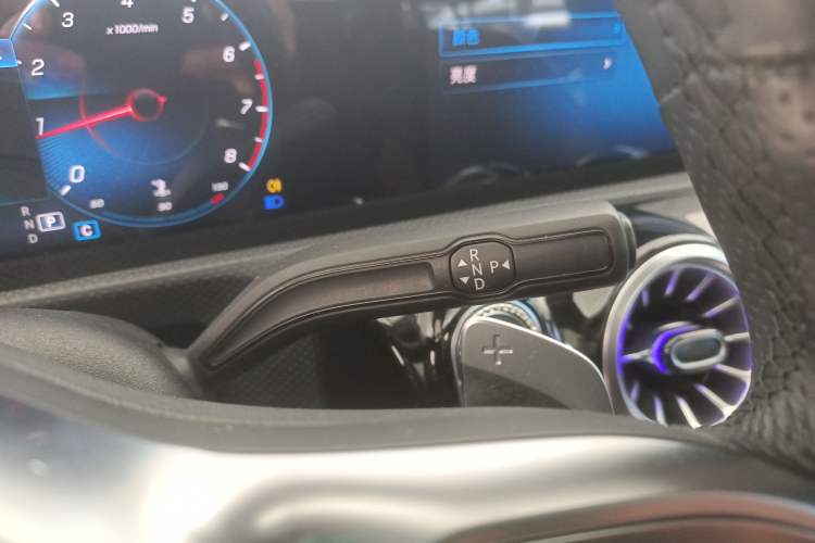 Used Mercedes-Benz A-Class 2021 A 200 L Sport Sedan Fashion Model
