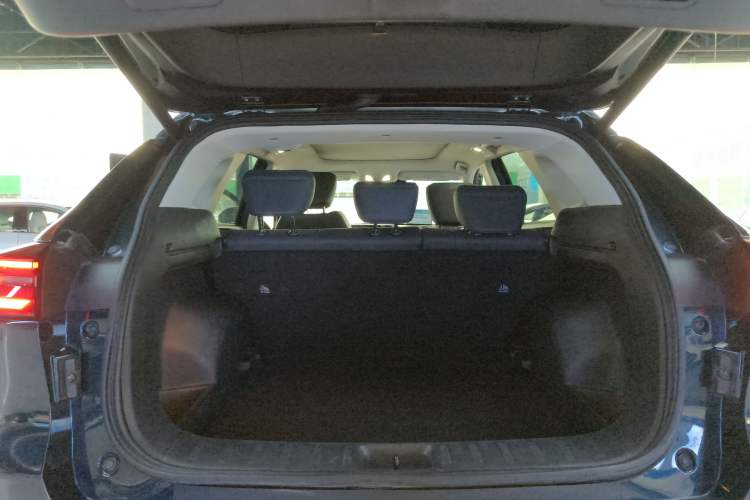 Used Dongfeng Aeolus Huge 2022 Mach Power 1.5T DareDrive Edition · Smart