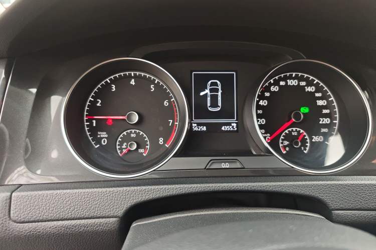 Used Volkswagen Golf 2019 280TSI DSG Comfort Version China VI Standard Instrument Cluster