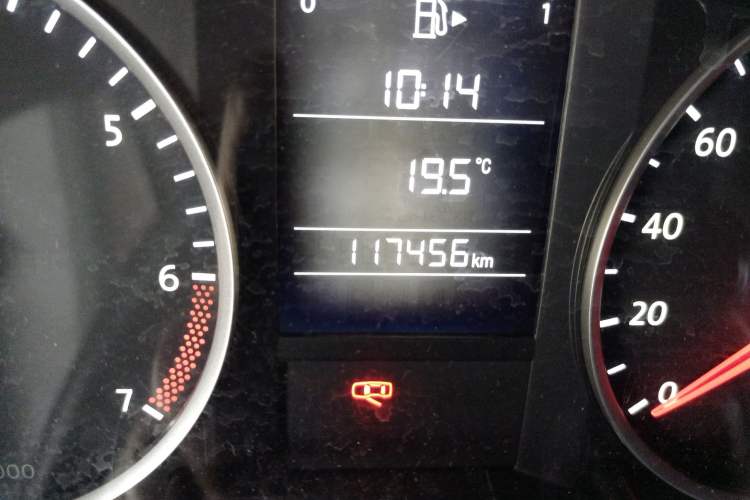 Used Volkswagen Lavida 2013 Classic 1.6L Manual Fashion Edition