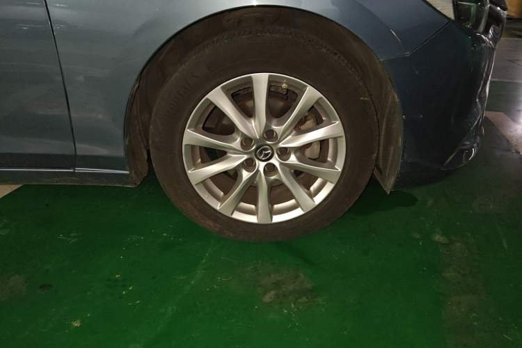 Used Mazda Atenza 2018 2.0L Blue Sky Luxury Edition China V Standard Right Front Wheel Hub