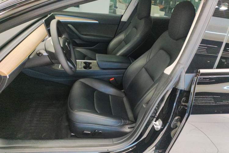 Used Tesla Model 3 2022 Rear-Wheel-Drive Version Left Front Seat