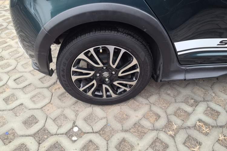 Used Suzuki Swift 2016 1.5L Automatic Fashionable Coolplay Edition
