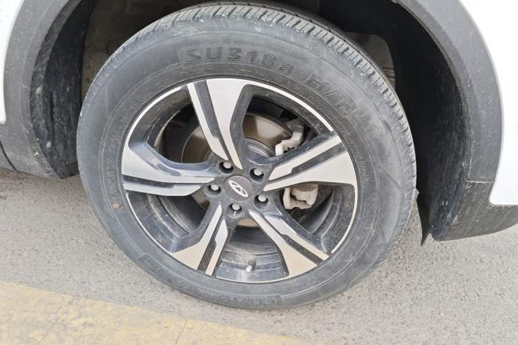 Used Chery Tiggo 5x 2022 Superhero Edition 1.5L CVT Fashion Model Right Front Wheel Hub