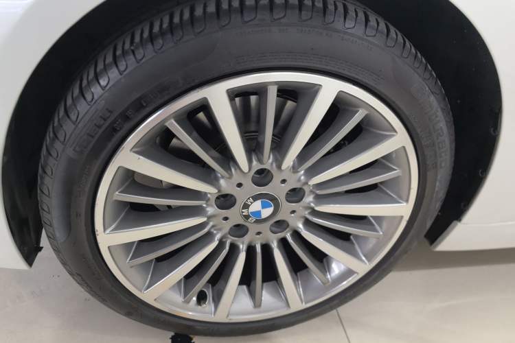 Used BMW 3 Series 2019 320Li Fashion Model
