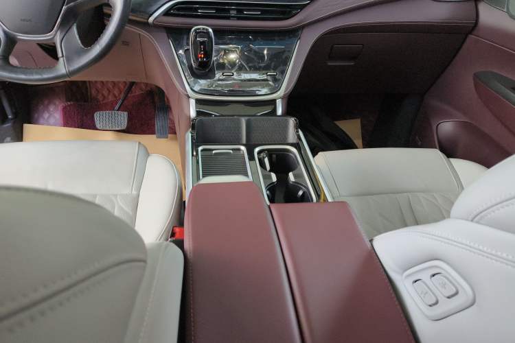 Used Buick GL8 2022 Avenir Aivia Six-Seat Deluxe Edition